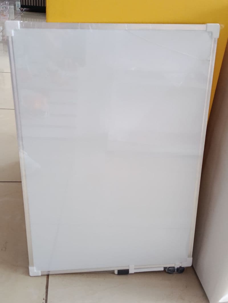 Pizarra acrílica blanca de 50x35 cm