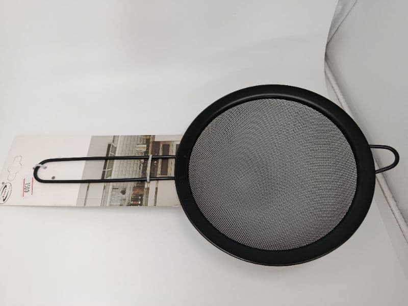 Colador de metal negro de 30 cm