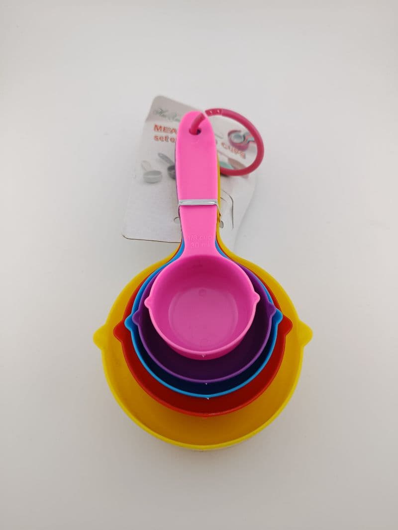 Set de tazas medidoras plásticas de colores (5 piezas)