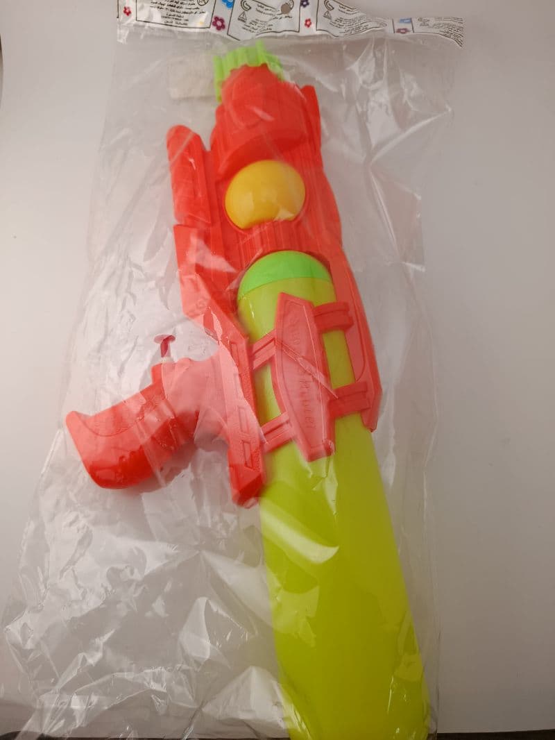 Pistola de agua plástica de 37 cm