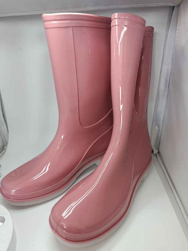 Botas de hule rosadas para mujer