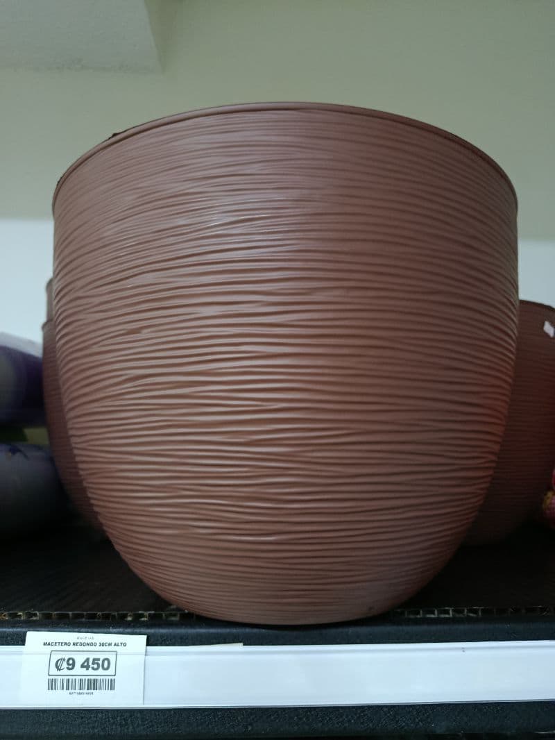 Macetero redondo texturizado de 30 cm de alto