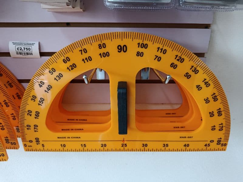 Transportador de plástico de 50 cm con mango
