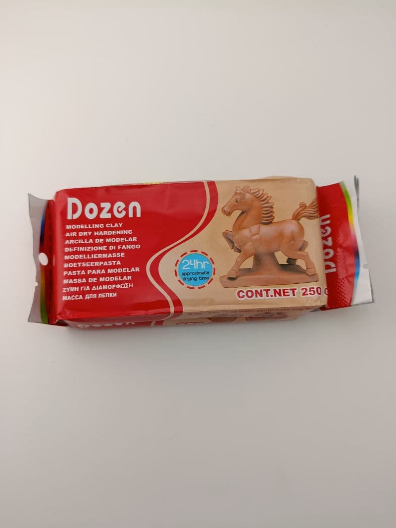 Pasta para modelar color café Dozen 250 g