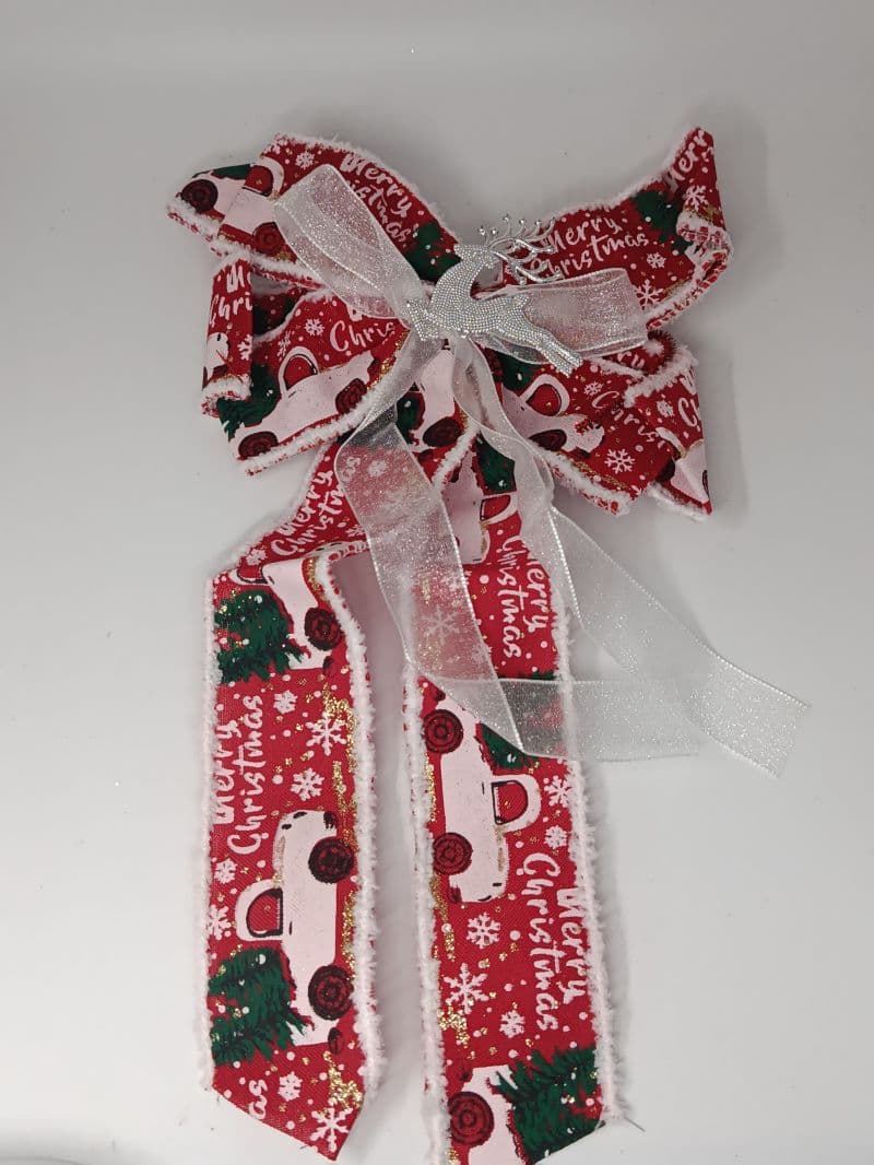 Lazo navideño rojo con camioncitos y venado plateado, 35 x 20 cm para árbol