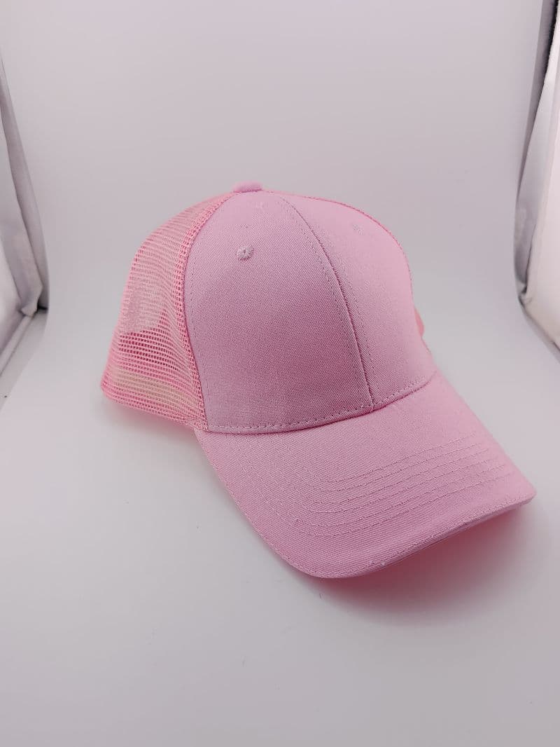 Gorra adulto con malla y ajuste trasero
