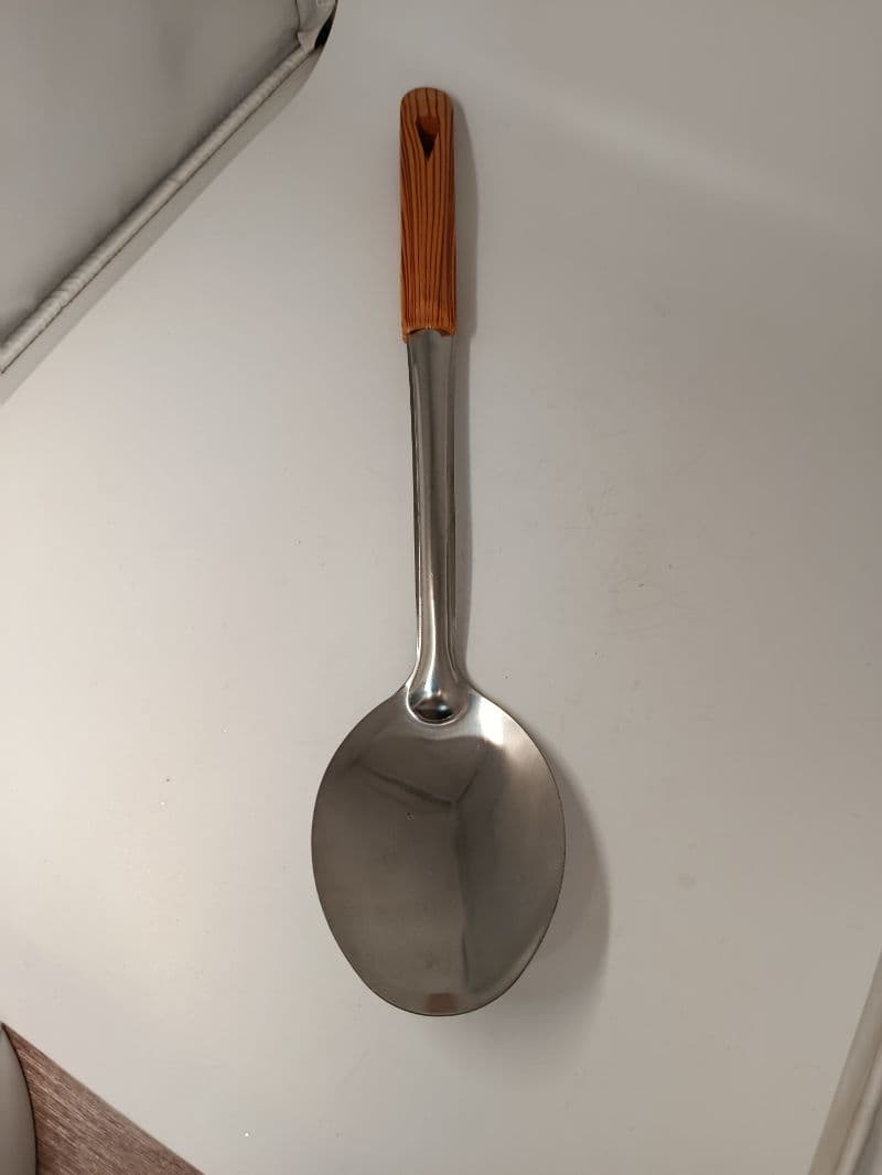 Cucharón de metal para servir 37 cm