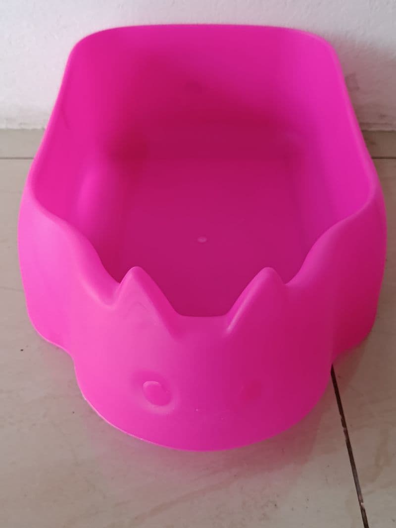Caja de Arena de Plástico Rosada para Gato Armaty