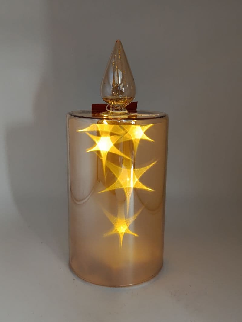 Vela decorativa de vidrio dorada con luz LED de 20.9 cm