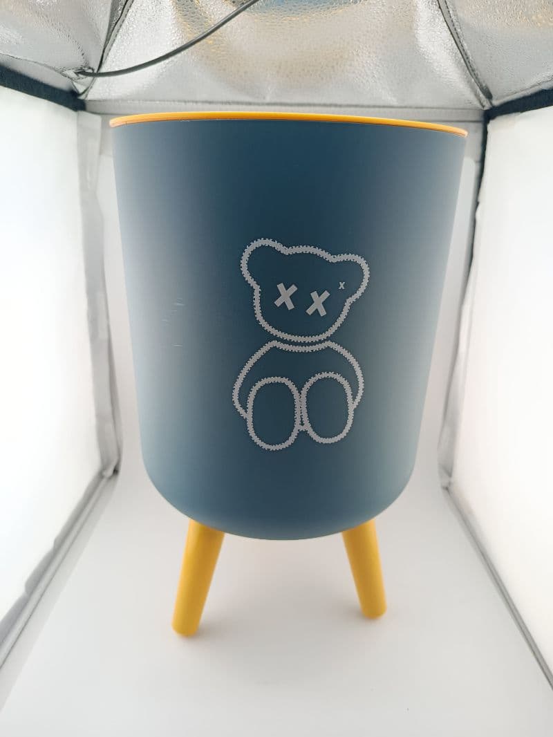 Basurero plástico de 8 litros con diseño de osito