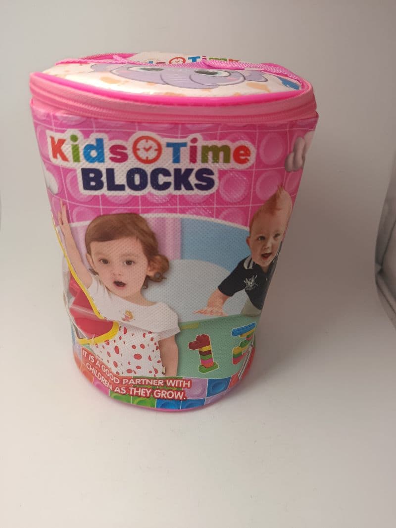 Bloques plásticos para armar Kids Time en bolsa cilíndrica, 42 piezas