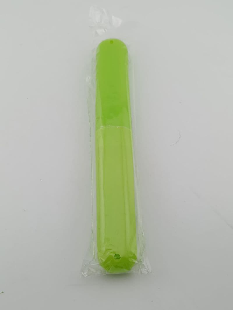 Estuche plástico para cepillo de dientes