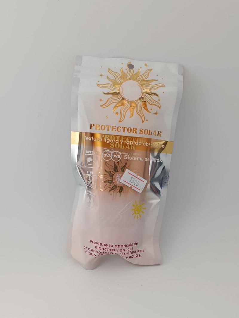 Protector solar SPF 50+ con sistema de filtros UVA/UVB