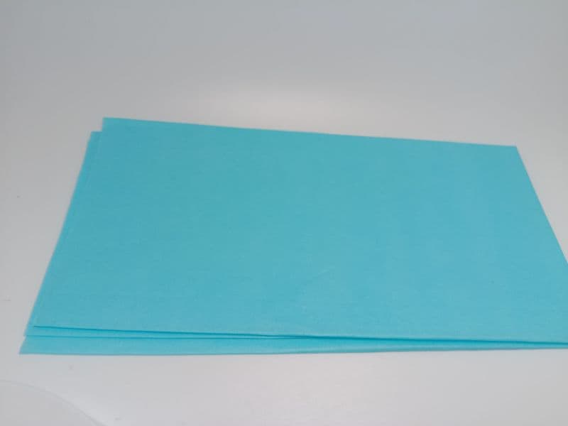 Papel Seda Celeste Pastel (Paquete de 5 Pliegos)