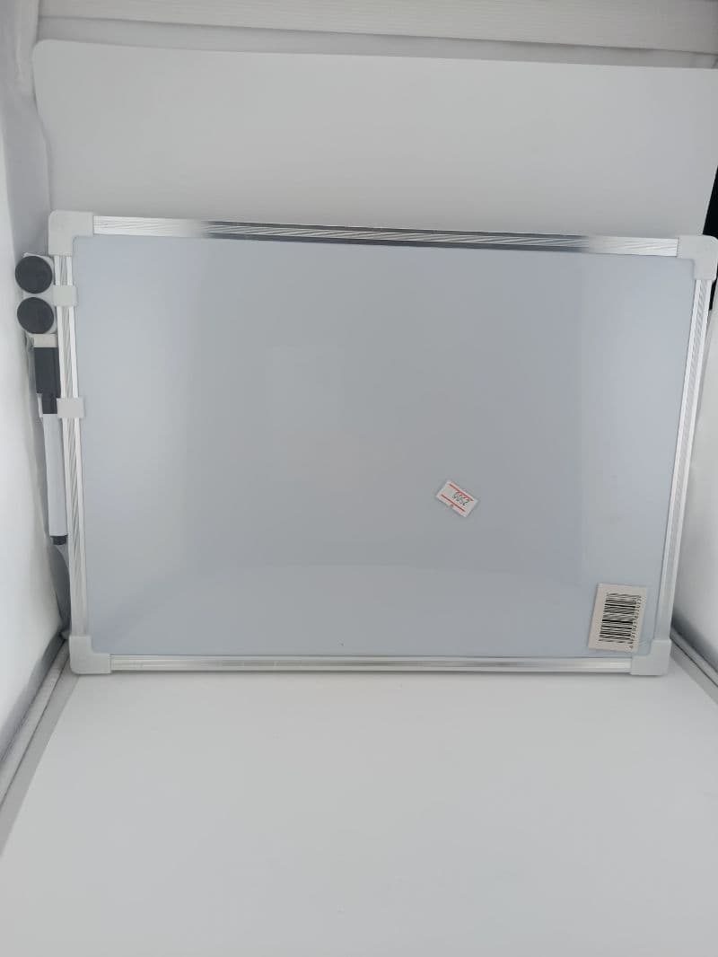 Pizarra blanca magnética 60 x 90 cm con marco de aluminio