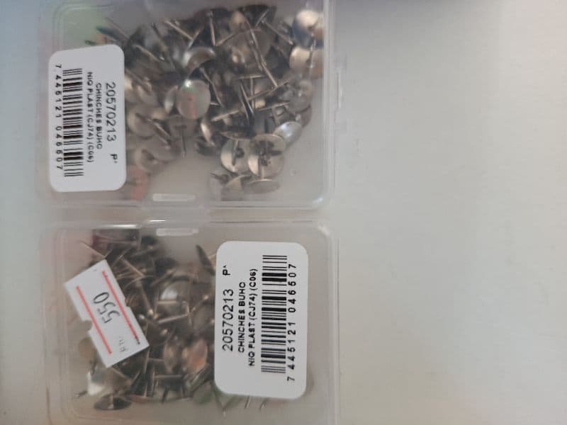 Chinches niquelados Búho en caja plástica