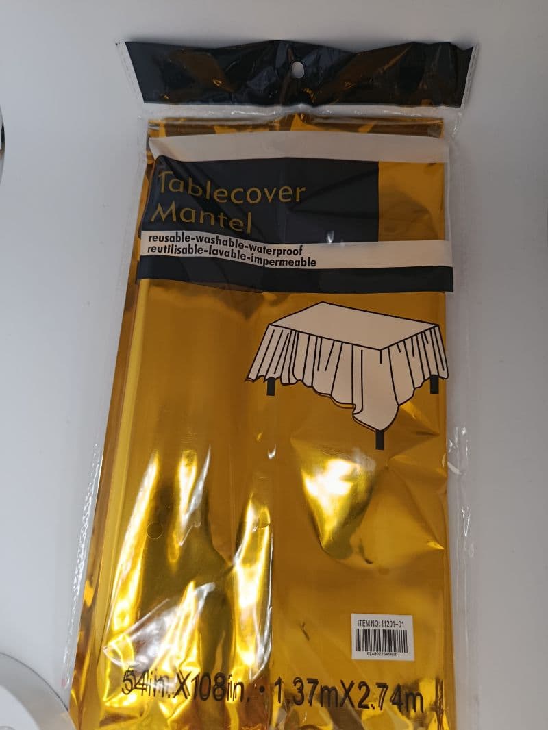 Mantel foil dorado para mesa 1.37 x 2.74 m