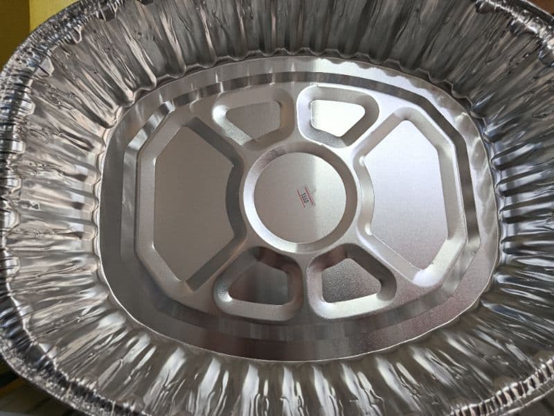 Bandeja de Aluminio Ovalada 35 x 27 x 8 cm