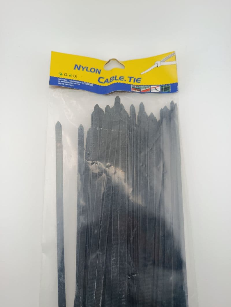 Amarras de nylon negro 40 cm — paquete