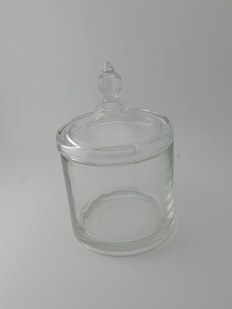 Bombonera de vidrio con tapa de 10x16 cm
