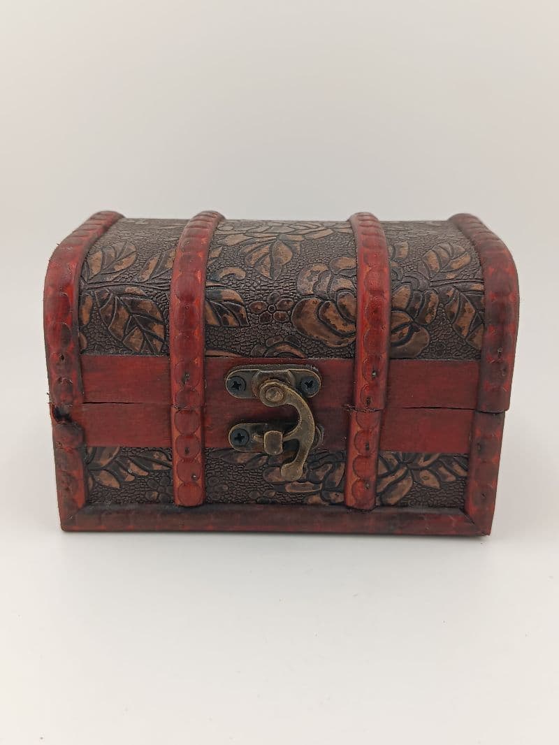 Cofre de madera estilo baúl con cuero laminado 8 x 5.2 x 5.2 cm